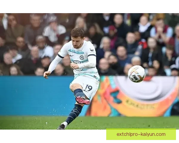 Rodrygo突破与盘带技巧解析：本赛季表现稳健，持续提升进攻威胁